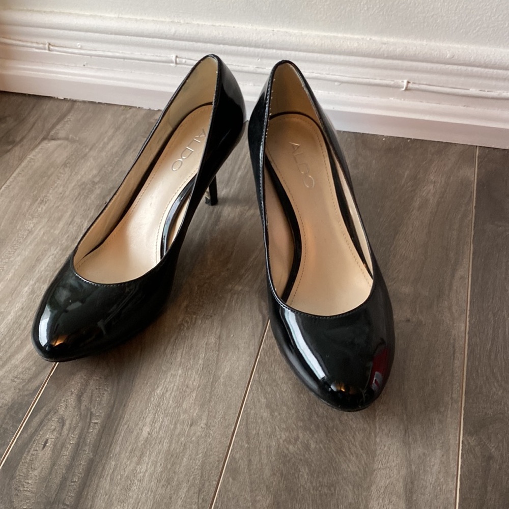 Women’s Aldo black patent leather heels